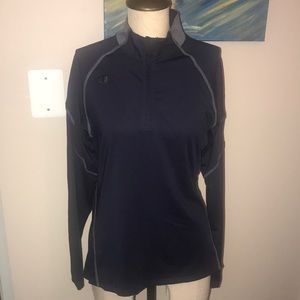 NOWT medium Champion Compression pullover
